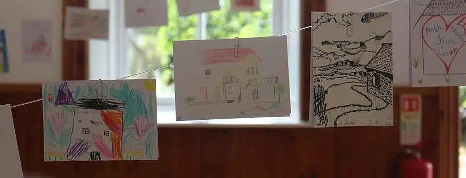 Zoe UiFhaolain Green 03.jpg